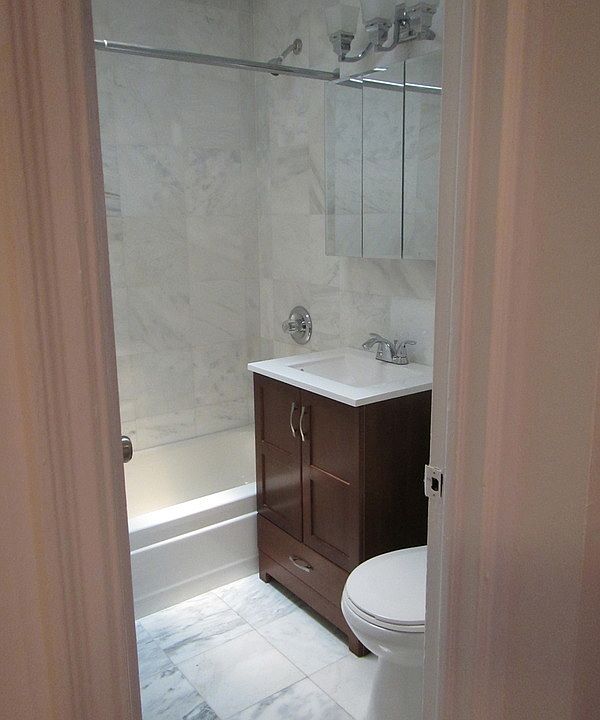2nd image of 200 E 26th St APT 4H