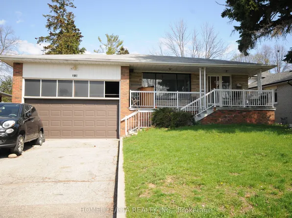 22 Roskell Cres, Toronto, ON M3J 1E1
