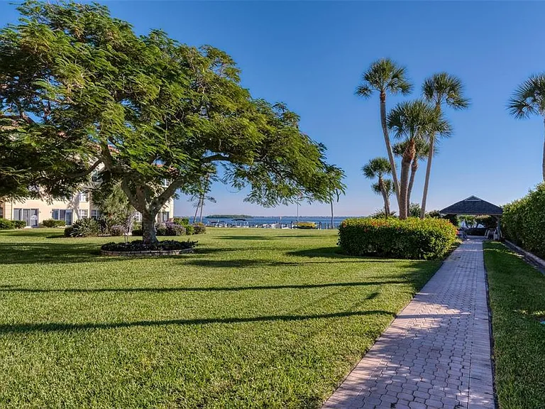 3808 Gulf Of Mexico Dr #E205 — Photo 24