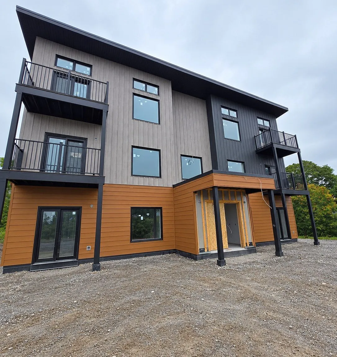 2 bed, $2,500 — Photo 1