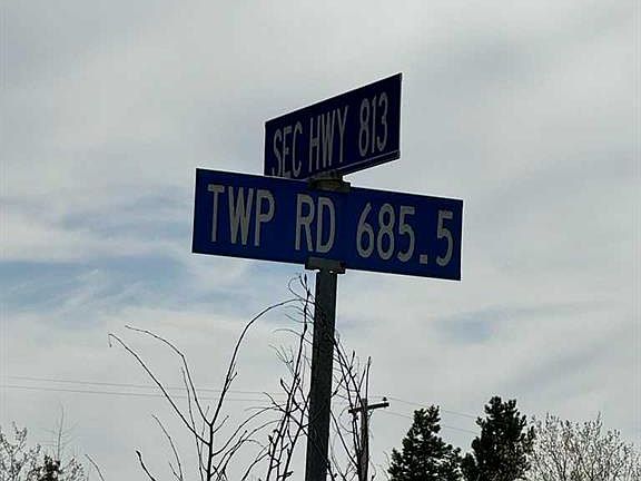 5th image of 685043 Range Rd