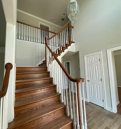 5th image of 10804 Maplecrest Ln