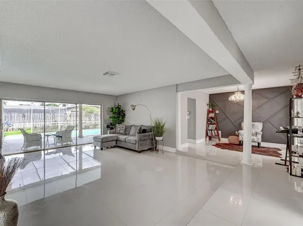 7211 NW 21st St, Fort Lauderdale, FL 33313