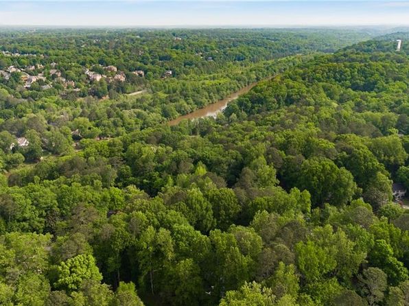 900 Edgewater Dr NW, Atlanta, GA 30328