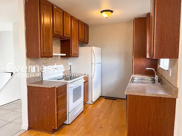 4096 Colony Hills Cir — Photo 2