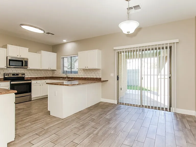 10225 W Camelback Rd #49 — Photo 7