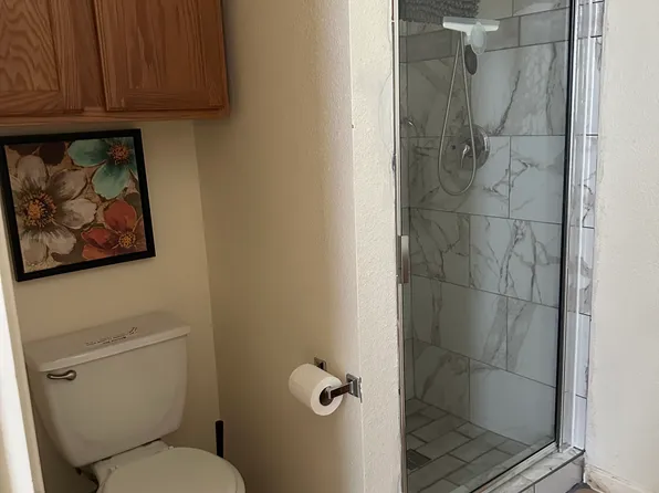 523 Claude W, San Antonio, TX