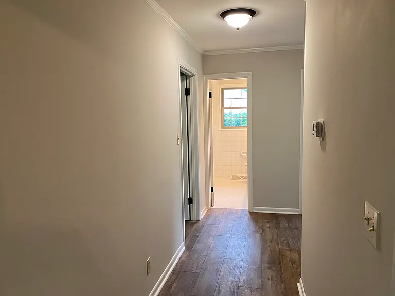 1712 Indian Hill Rd — Photo 13
