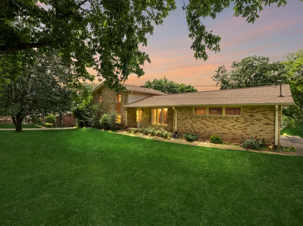 230 Riverwood Dr, Hendersonville, TN 37075