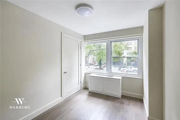 Sold by Warburg | media 15