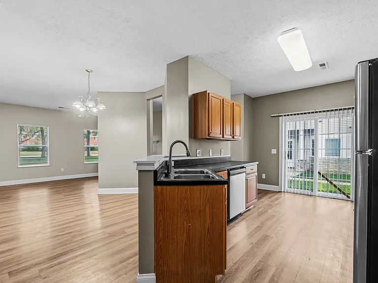 22074 Marberry Cmns — Photo 4