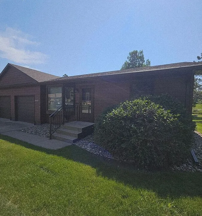 3422 Idlewild Ct