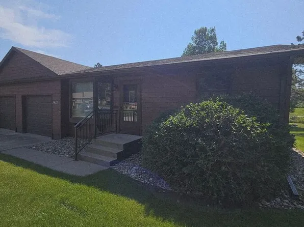 3422 Idlewild Ct, Rapid City, SD 57702