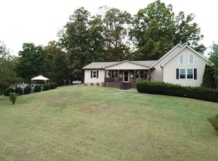 912 Pilot Knob Cemetary Rd, Berea, KY 40403