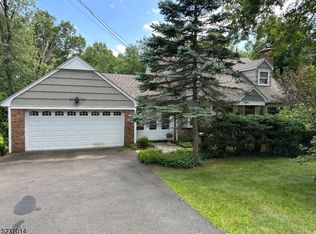 421 River Rd, Chatham, NJ 07928