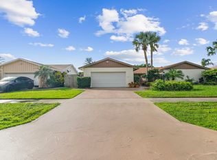 4894 Sugar Pine Dr, Boca Raton, FL 33487