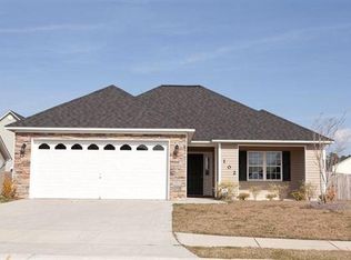 102 Winson Green Ln, Jacksonville, NC 28546