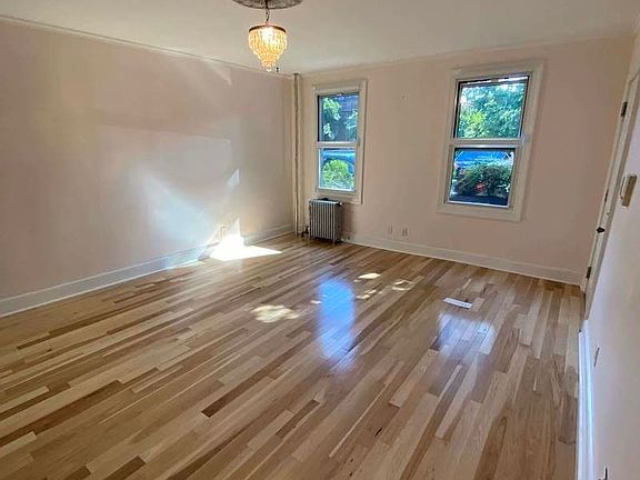 3rd image of 138 Dikeman St #A