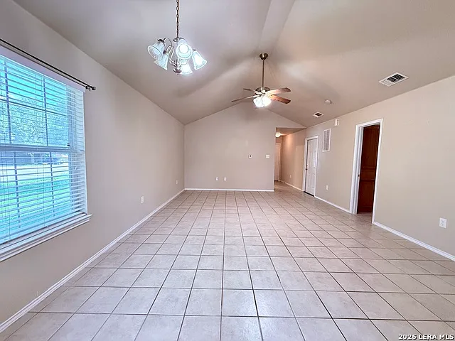 1035 Helen Dr #B — Photo 6
