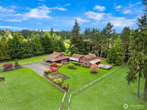 1916 Sawdust Hill Road NE, Poulsbo, WA 98370