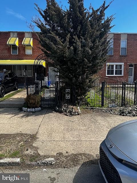 1st image of 867 N Fallon St