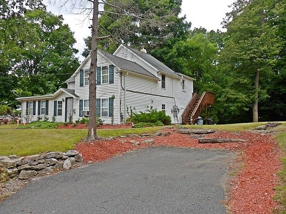 2nd image of 39 New Hampshire St