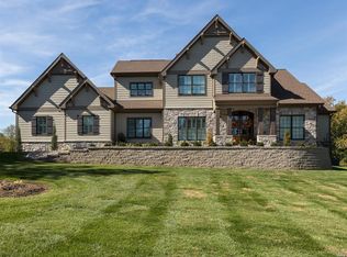 663 Pine Creek Dr, Chesterfield, MO