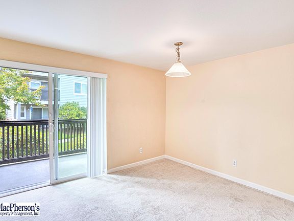 4th image of 6700 NE 182nd St APT B201