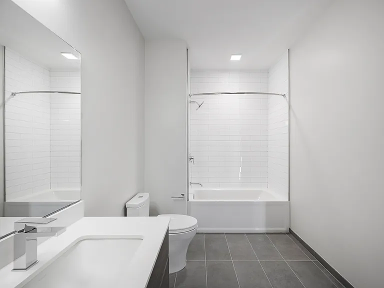 21 Gibbs St #400 — Photo 9