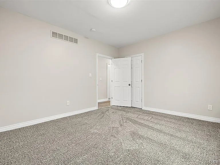 2080 Gladstone St #1 — Photo 20