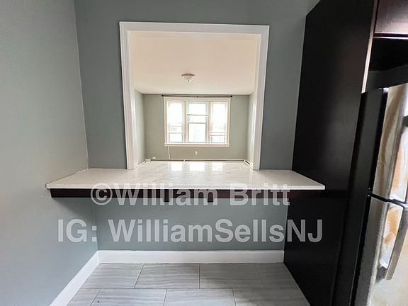 3rd image of 14 Kensington Ave #C3