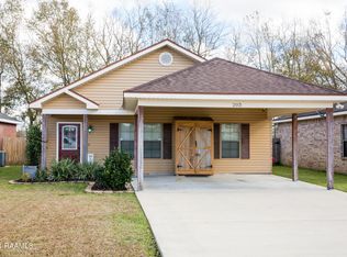 203 Sunflower Estates Ln, Carencro, LA 70520