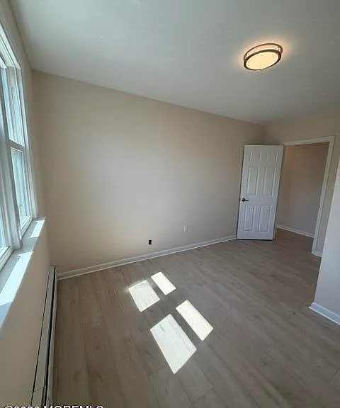 445 E Bayview Ave — Photo 19