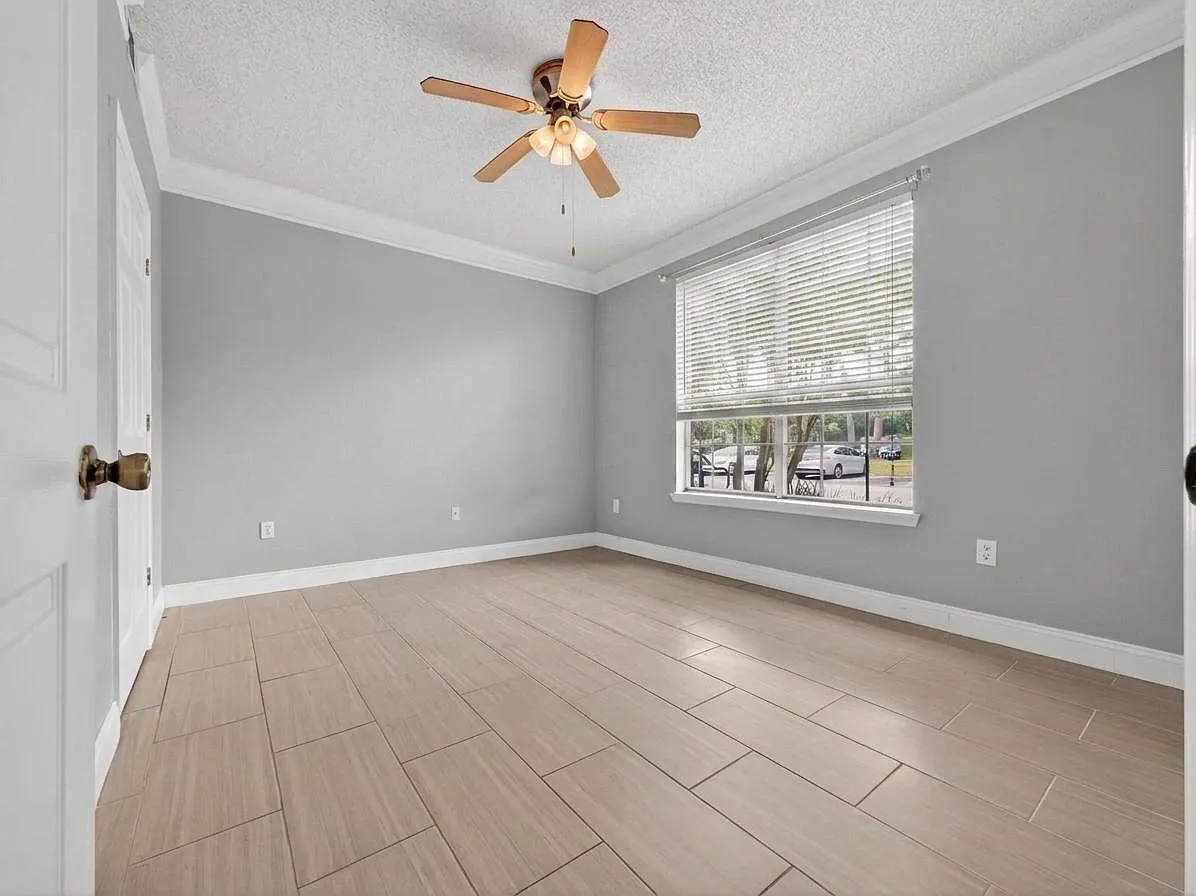 2 bed, 1166 sqft, $1,800 — Photo 3