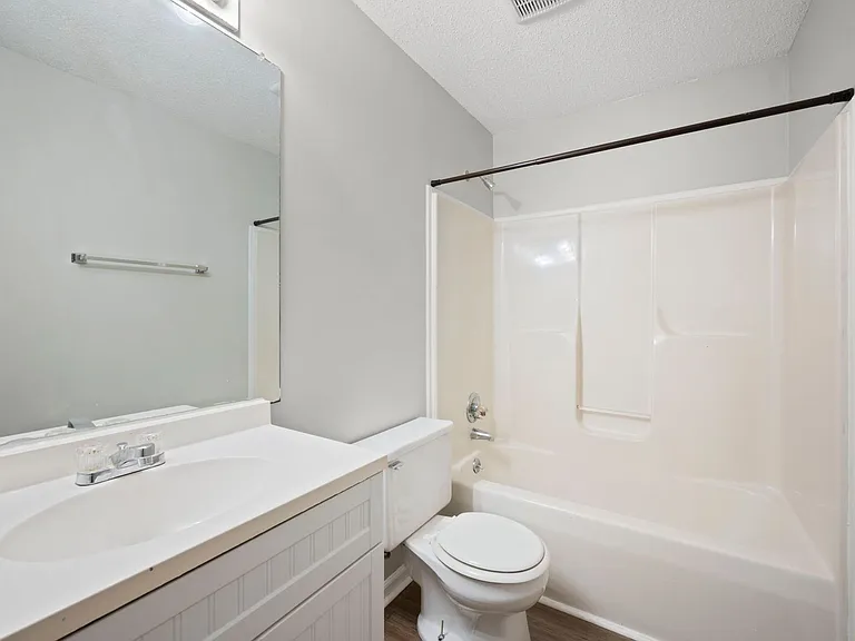 530 Hietts Ln — Photo 14