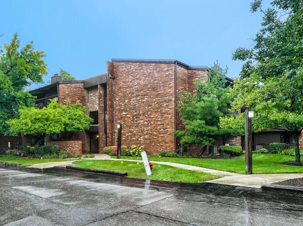 14509 Sussex Ct #Penthouse 3, Oak Forest, IL 60452