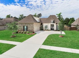 545 English Oak Dr, Madisonville, LA 70447