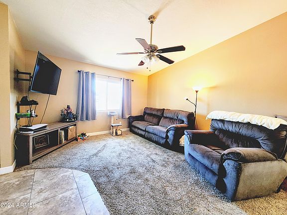 4th image of 1234 S BELLVIEW Circle