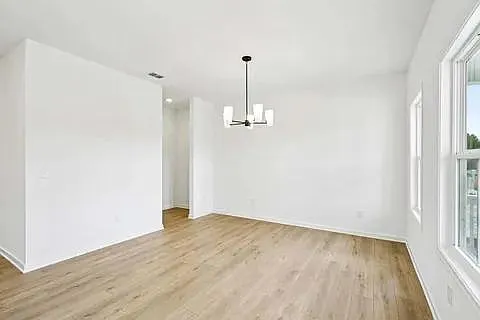 5445 Hargrove Way — Photo 4