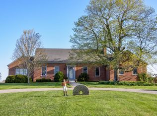 6105 Sulphur Well Rd, Lexington, KY 40509