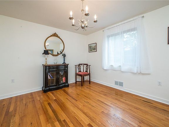 5th image of 3209 Postgate Dr