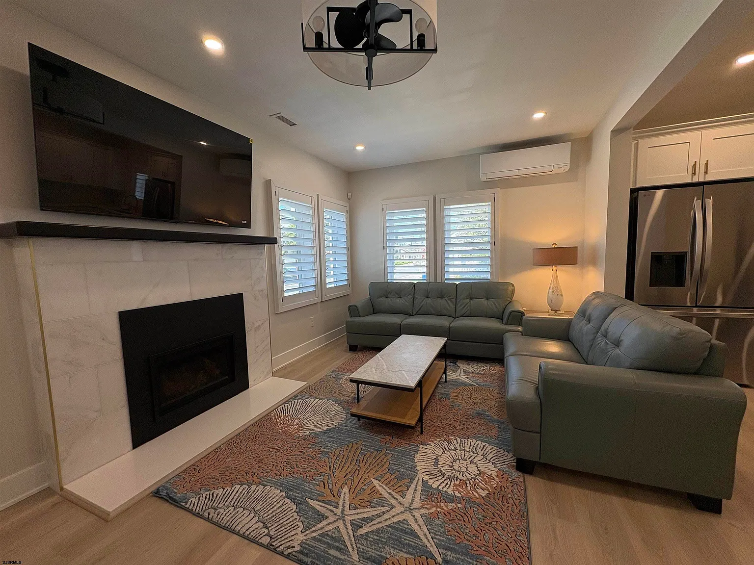 4 bed, 2.5 bath, $90,000 — Photo 2