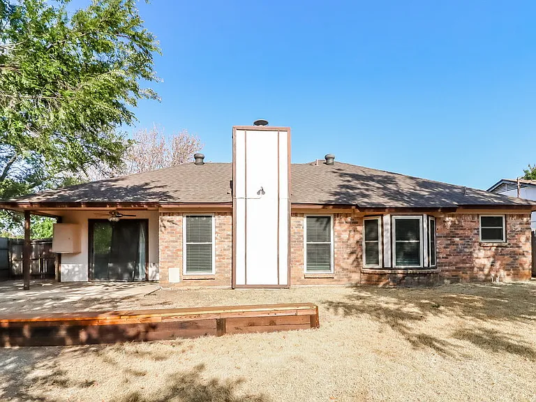 5911 Woodsetter Ln — Photo 16
