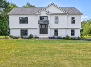 41 Dana Rd, Barre, MA 01005