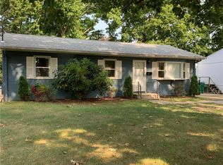 36 Lakewood Ave, Warwick, RI 02888