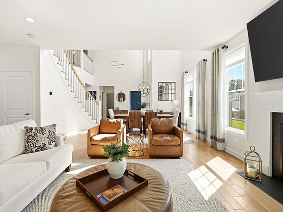 3rd image of 53 Phoebe St #31
