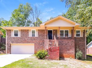 904 Glen Valley Dr, Birmingham, AL 35206