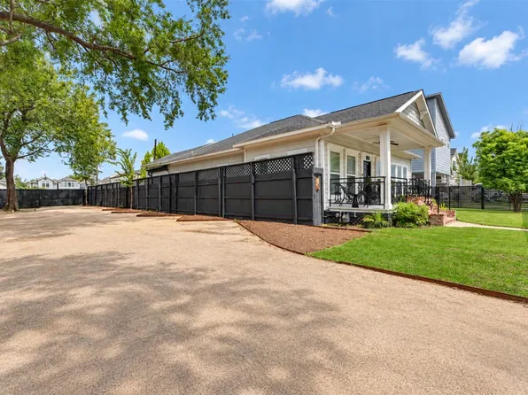 829 W 19th St, Houston, TX 77008