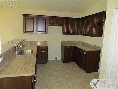 4th image of 10289 Barberry Ln