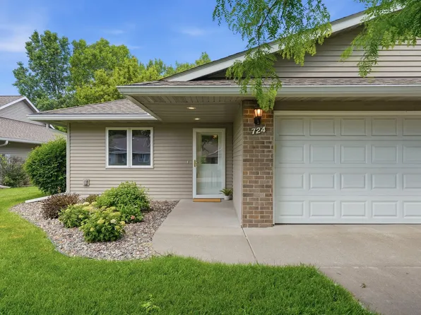 724 Victoria Ct, Stillwater, MN 55082